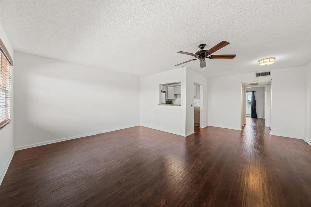 413 SOUTHAMPTON A West Palm Beach, FL 33417