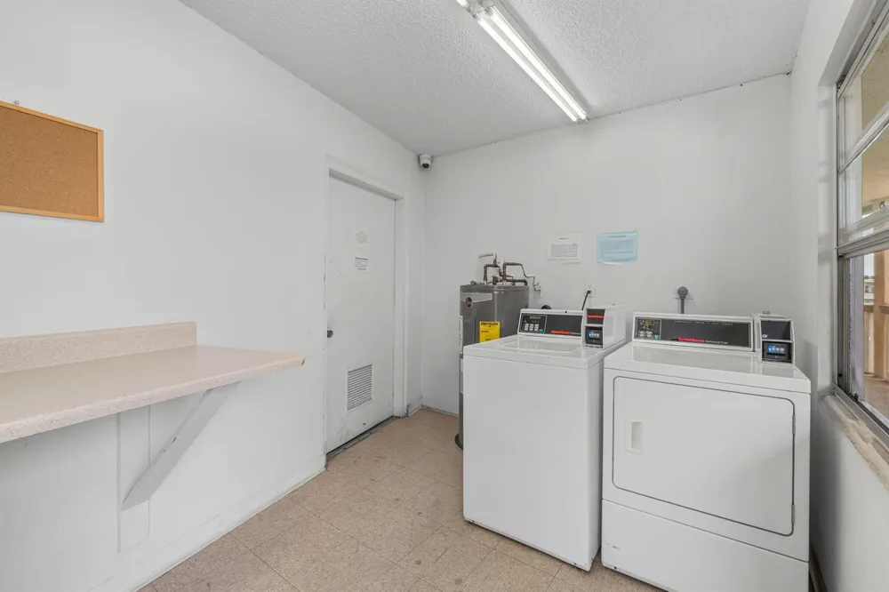 413 SOUTHAMPTON A West Palm Beach, FL 33417