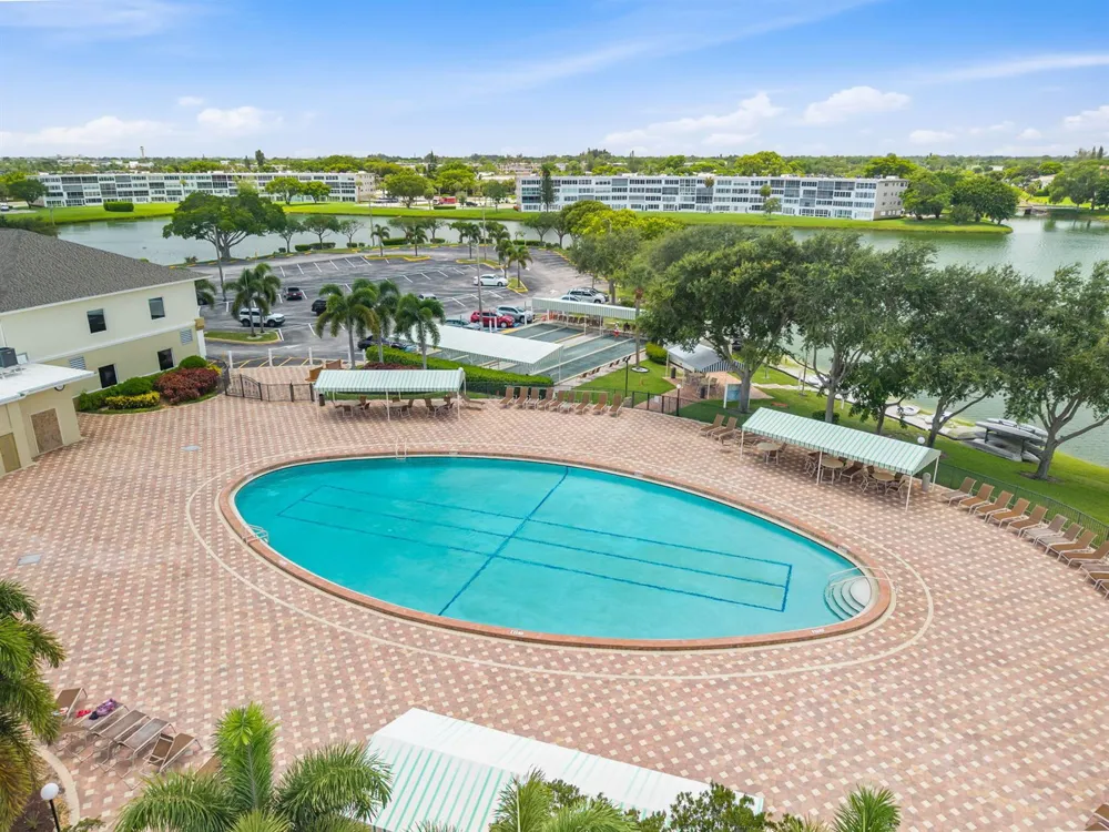413 SOUTHAMPTON A West Palm Beach, FL 33417