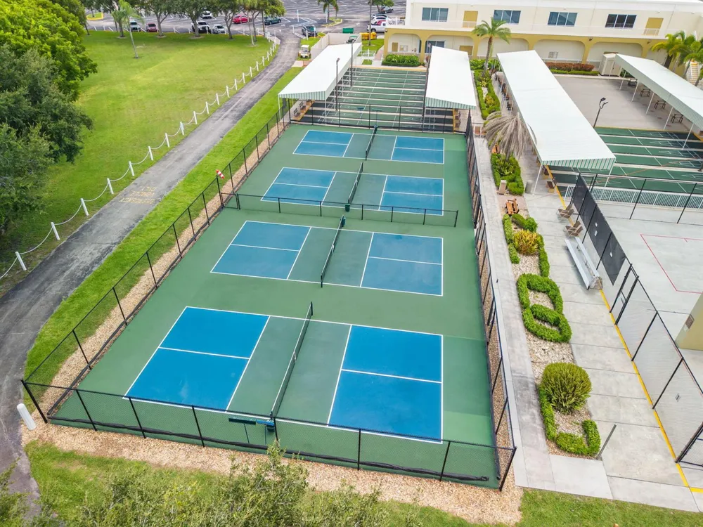413 SOUTHAMPTON A West Palm Beach, FL 33417