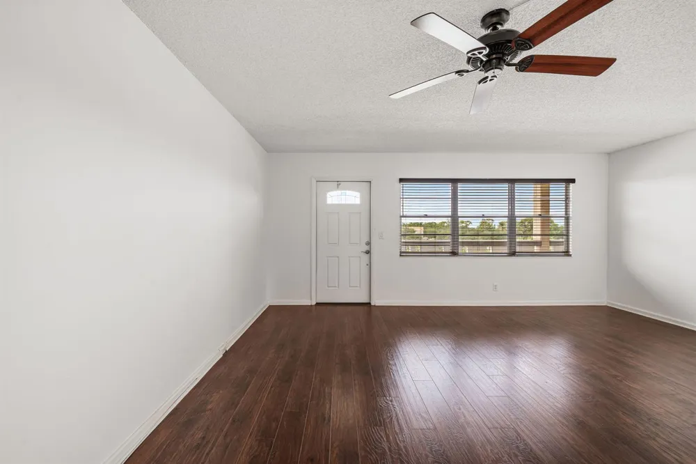 413 SOUTHAMPTON A West Palm Beach, FL 33417