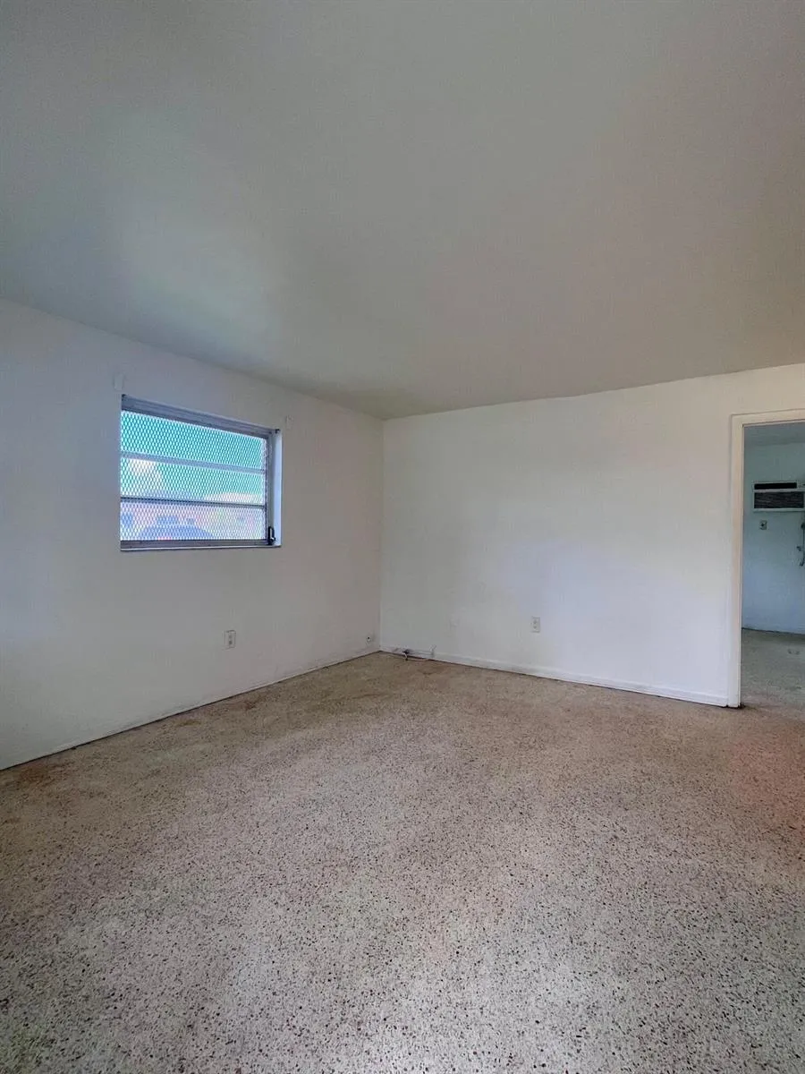 598 Douglas Road #1 Opa-Locka, FL 33054
