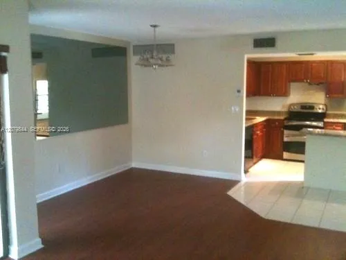 1060 Hiatus Rd #1060 Pembroke Pines, FL 33026