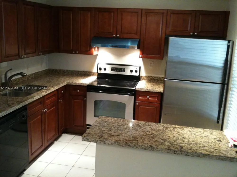 1060 Hiatus Rd #1060 Pembroke Pines, FL 33026
