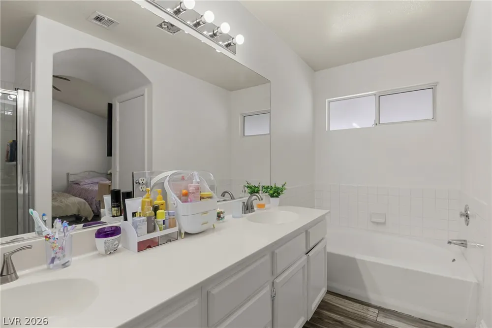 5438 Iberville Street North Las Vegas, NV 89031
