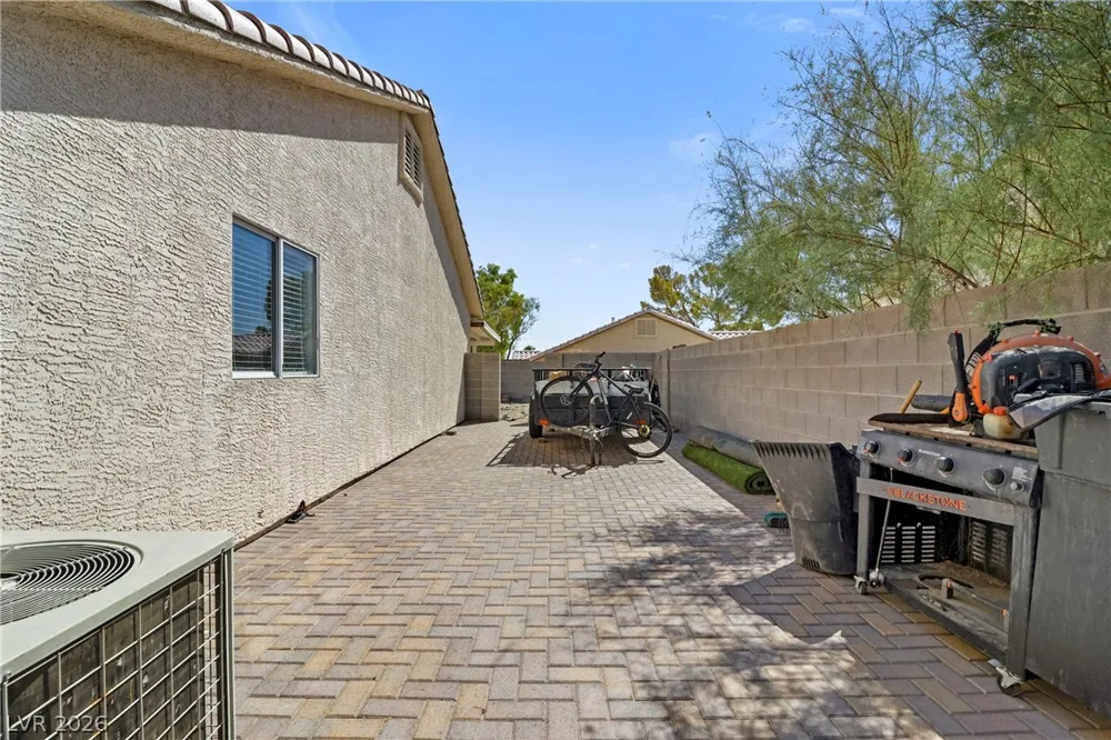 5438 Iberville Street North Las Vegas, NV 89031