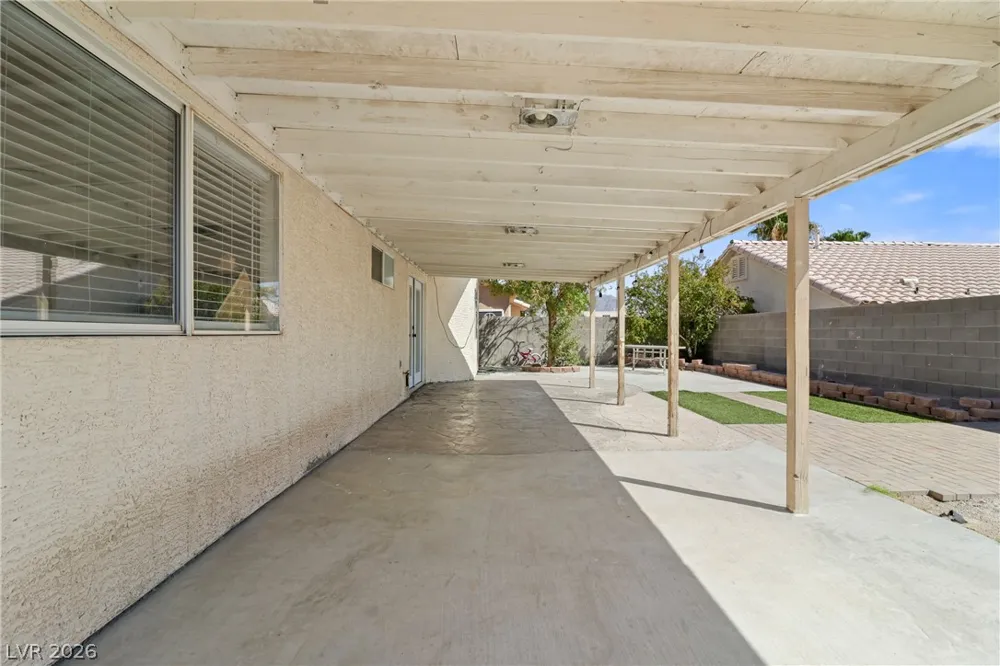 5438 Iberville Street North Las Vegas, NV 89031