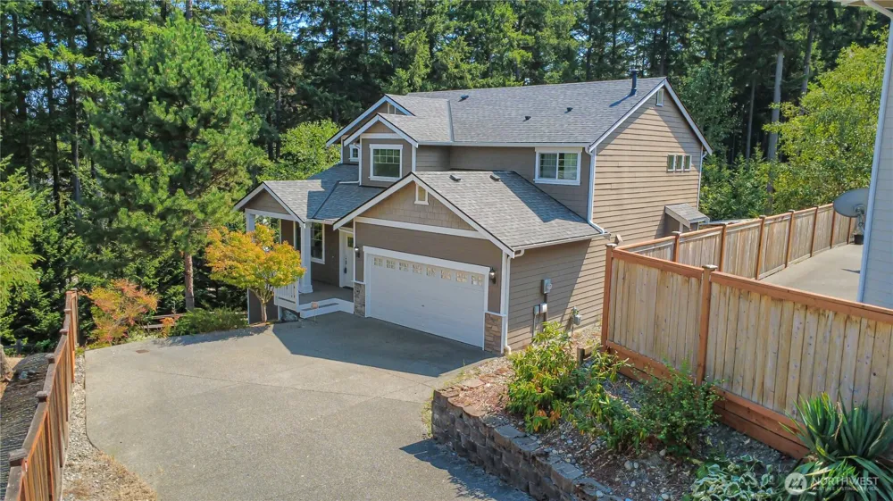 35320 4th Place SW Federal Way, WA 98023