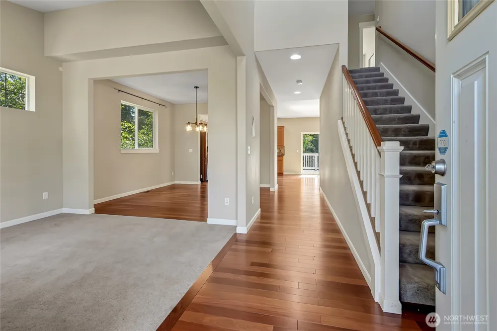 35320 4th Place SW Federal Way, WA 98023
