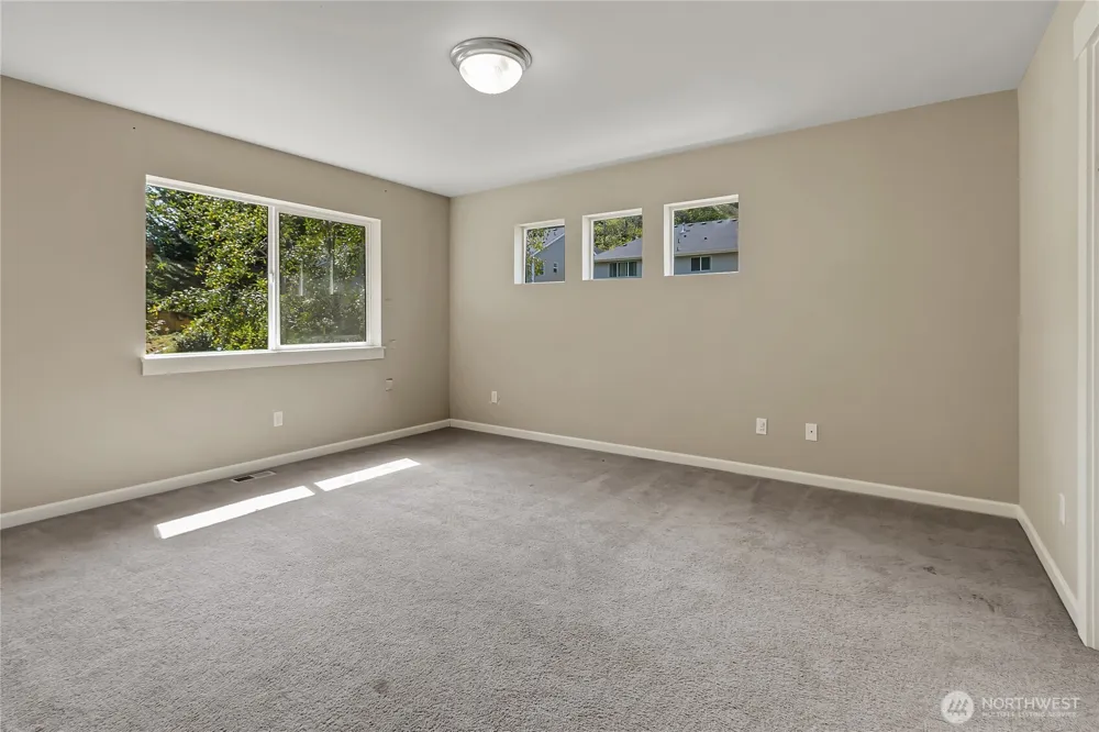 35320 4th Place SW Federal Way, WA 98023