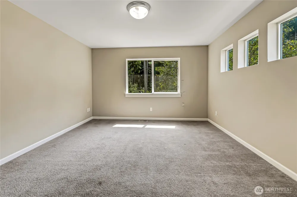 35320 4th Place SW Federal Way, WA 98023