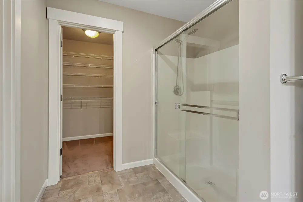 35320 4th Place SW Federal Way, WA 98023