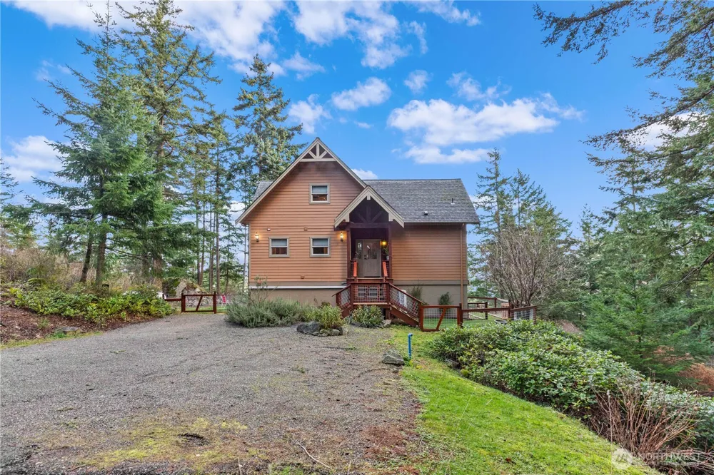 1103 Berry Way Lummi Island, WA 98262