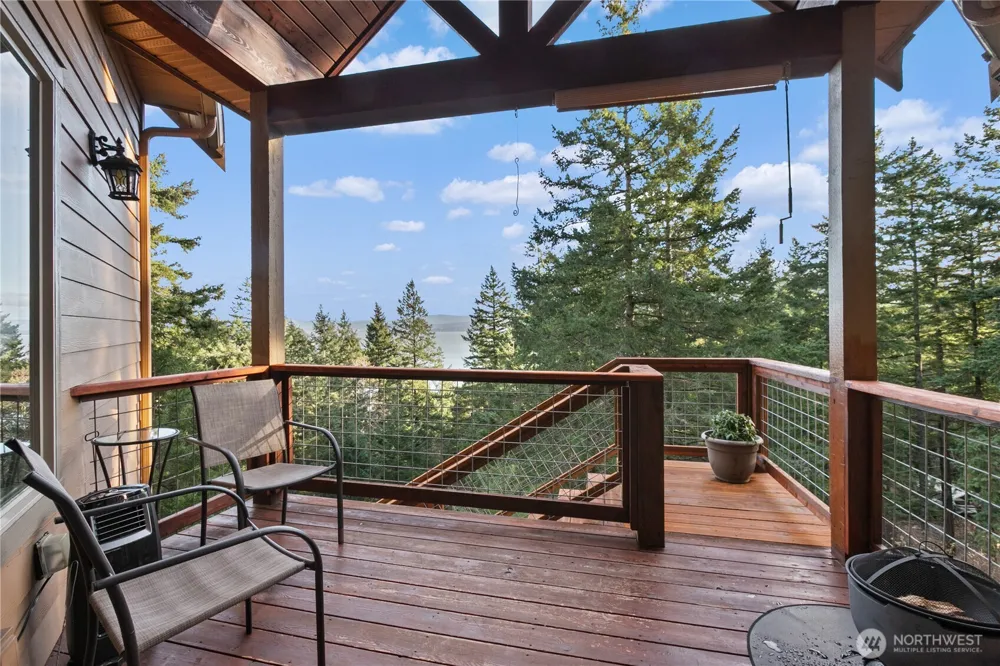 1103 Berry Way Lummi Island, WA 98262