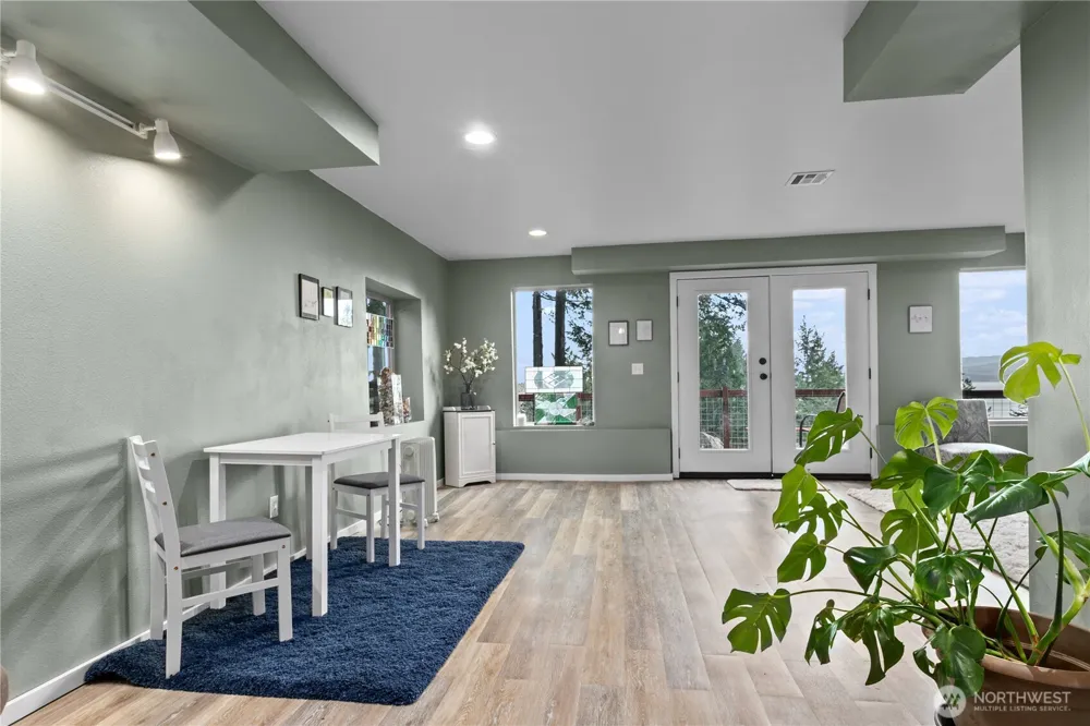 1103 Berry Way Lummi Island, WA 98262