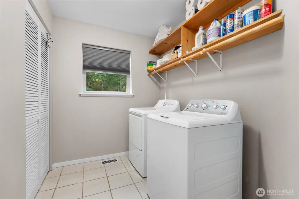 1103 Berry Way Lummi Island, WA 98262