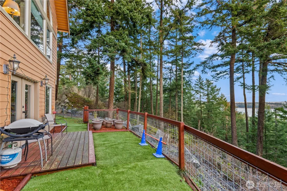 1103 Berry Way Lummi Island, WA 98262