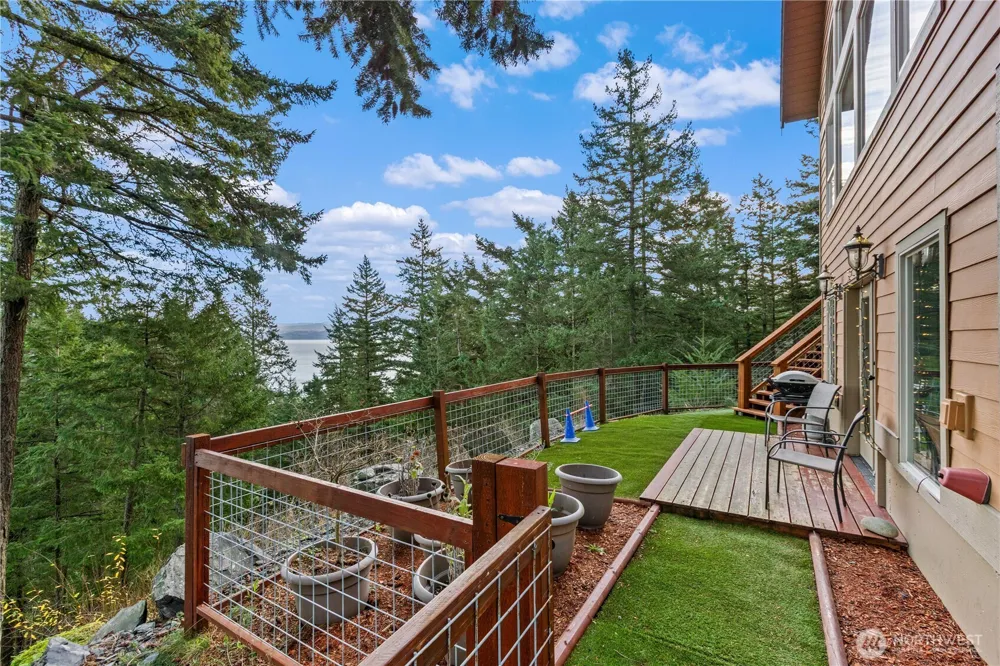 1103 Berry Way Lummi Island, WA 98262