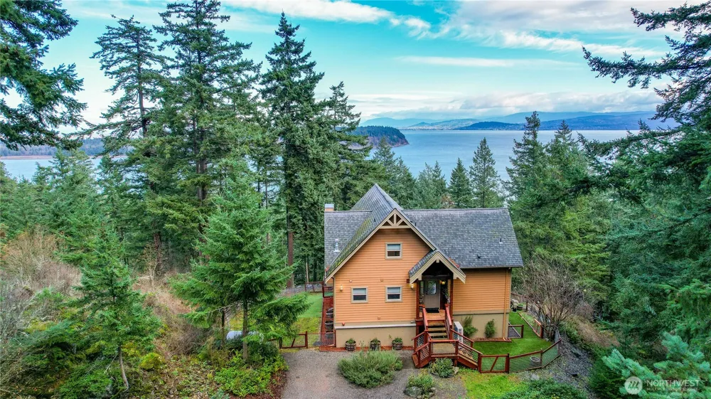 1103 Berry Way Lummi Island, WA 98262