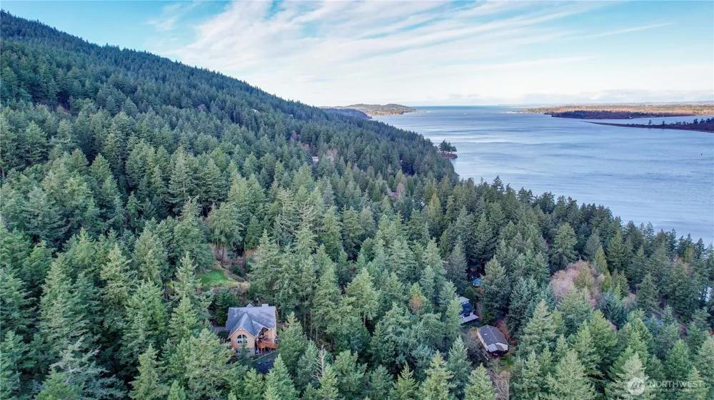 1103 Berry Way Lummi Island, WA 98262