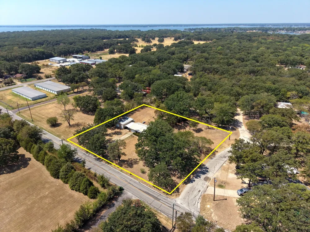 631 Welch Lane Gun Barrel City, TX 75156