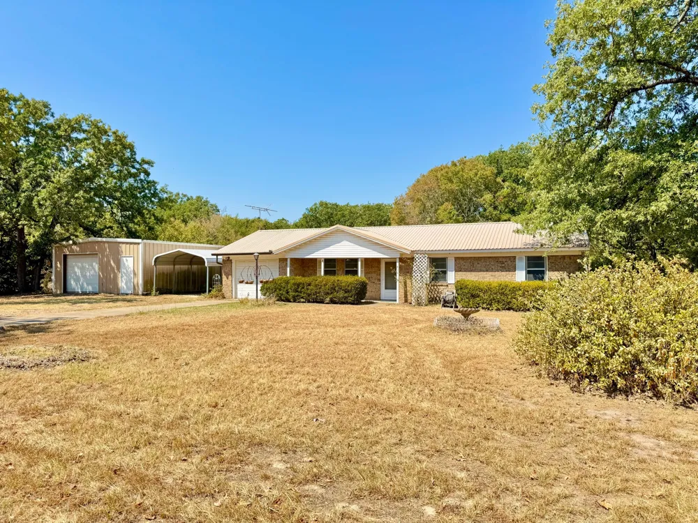 631 Welch Lane Gun Barrel City, TX 75156