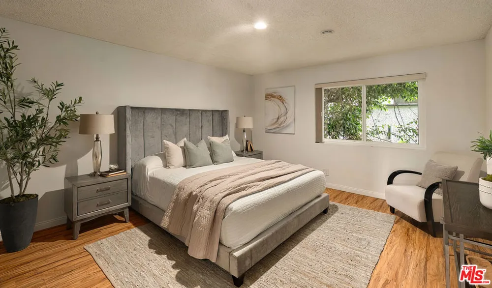 4450 Kensington Road #8 Los Angeles, CA 90066