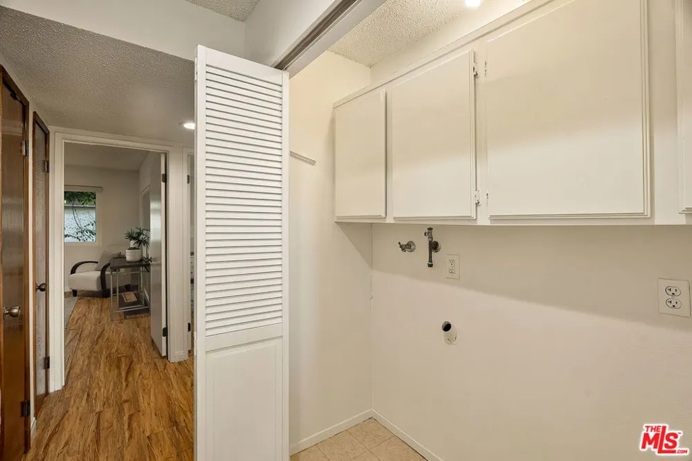 4450 Kensington Road #8 Los Angeles, CA 90066