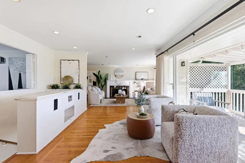 1548 Kingswood Drive Hillsborough, CA 94010