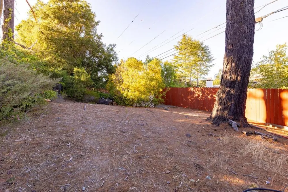 1548 Kingswood Drive Hillsborough, CA 94010