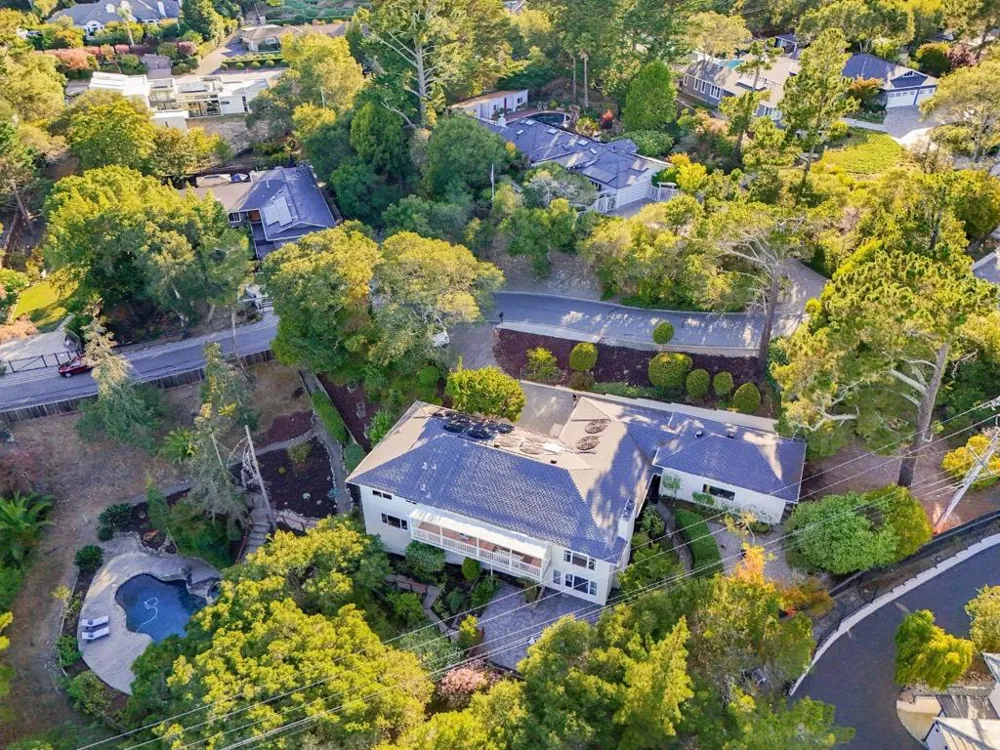 1548 Kingswood Drive Hillsborough, CA 94010