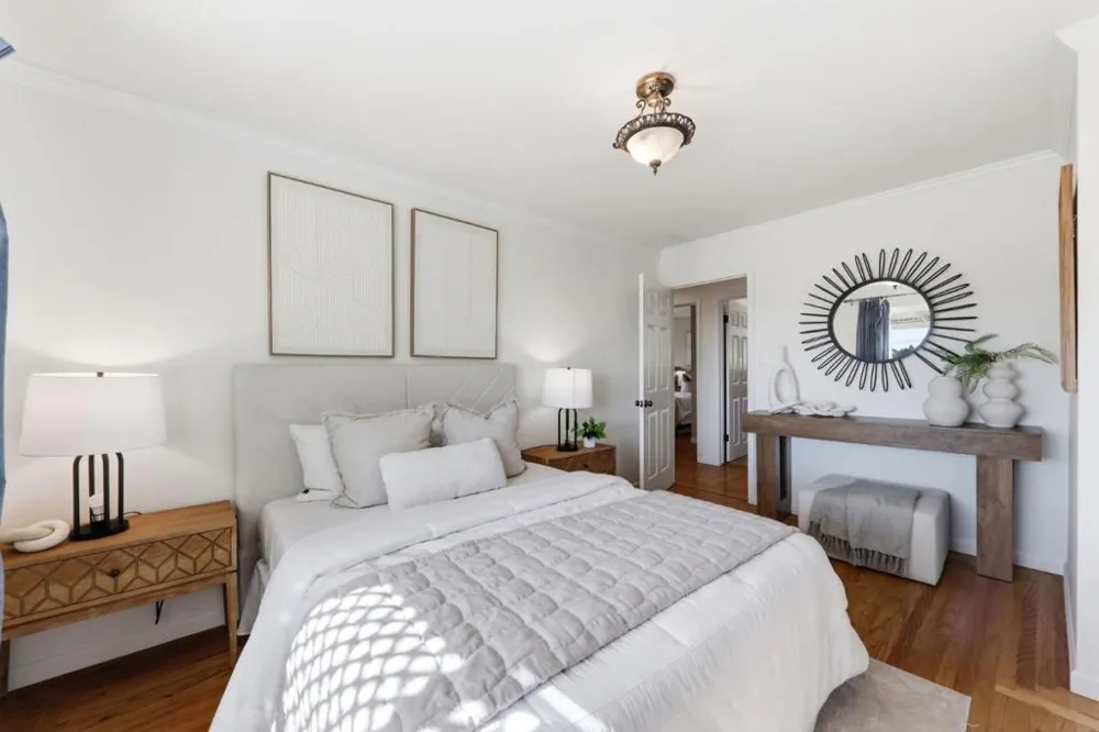 1548 Kingswood Drive Hillsborough, CA 94010