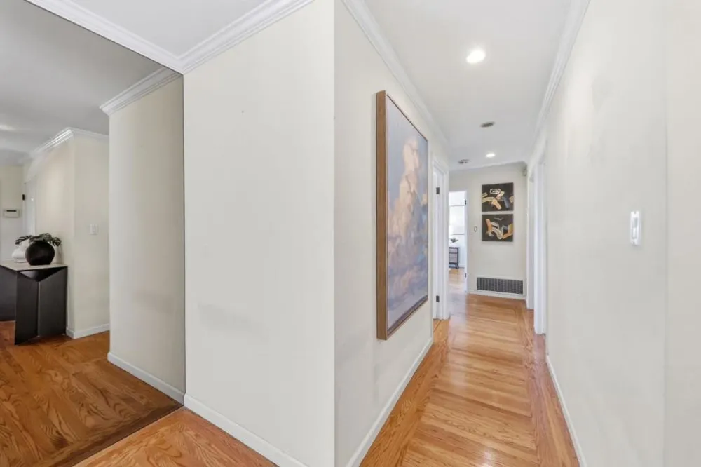 1548 Kingswood Drive Hillsborough, CA 94010