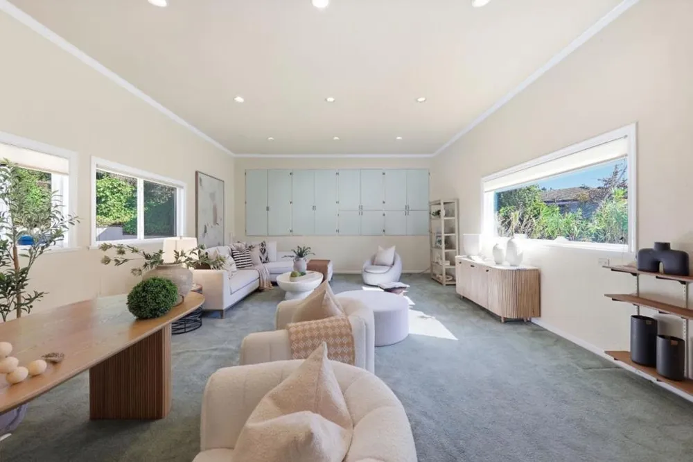 1548 Kingswood Drive Hillsborough, CA 94010