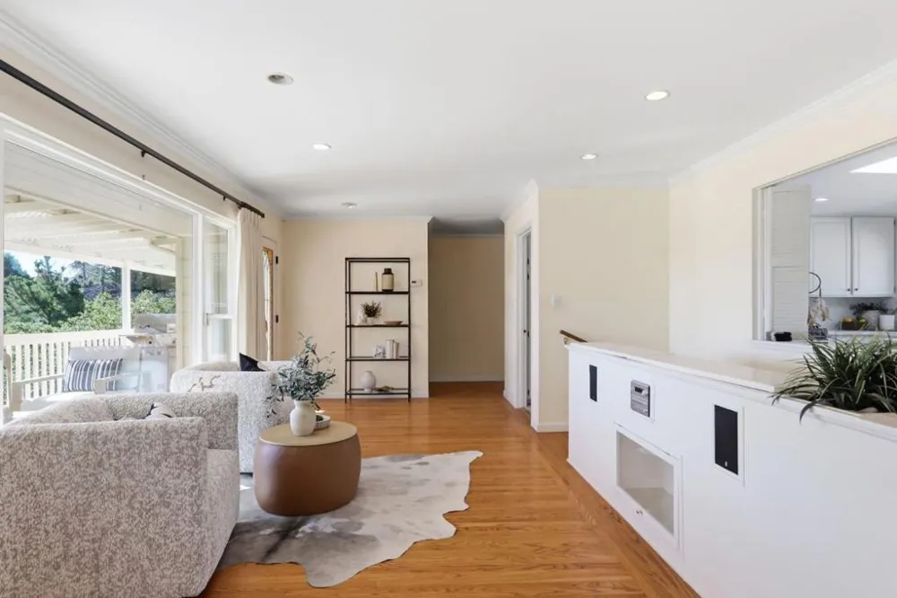 1548 Kingswood Drive Hillsborough, CA 94010