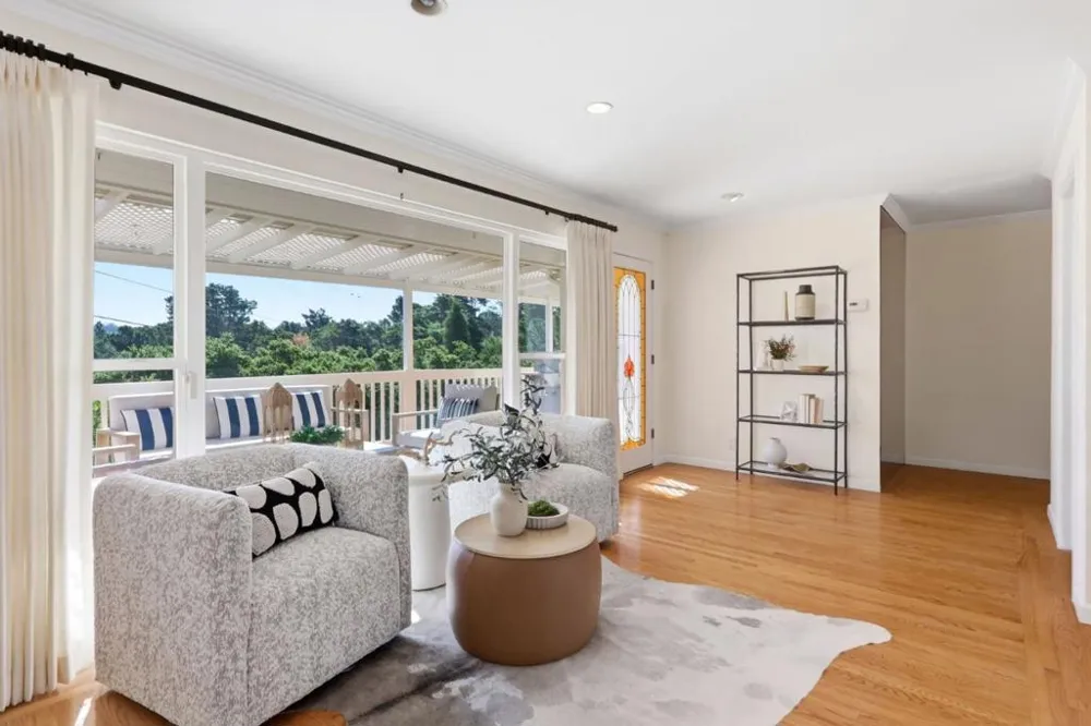 1548 Kingswood Drive Hillsborough, CA 94010
