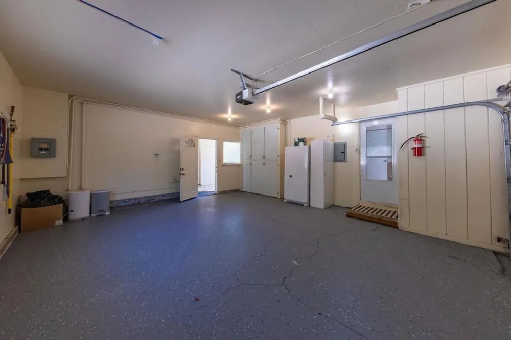1548 Kingswood Drive Hillsborough, CA 94010