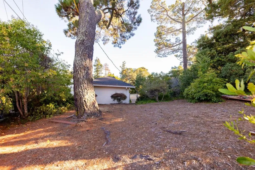 1548 Kingswood Drive Hillsborough, CA 94010