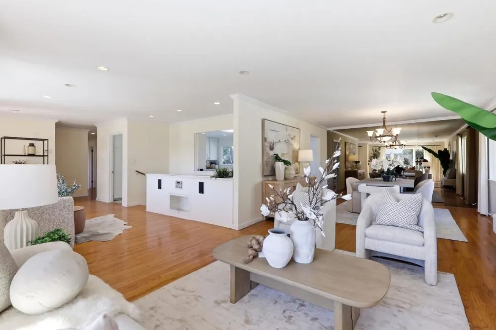 1548 Kingswood Drive Hillsborough, CA 94010