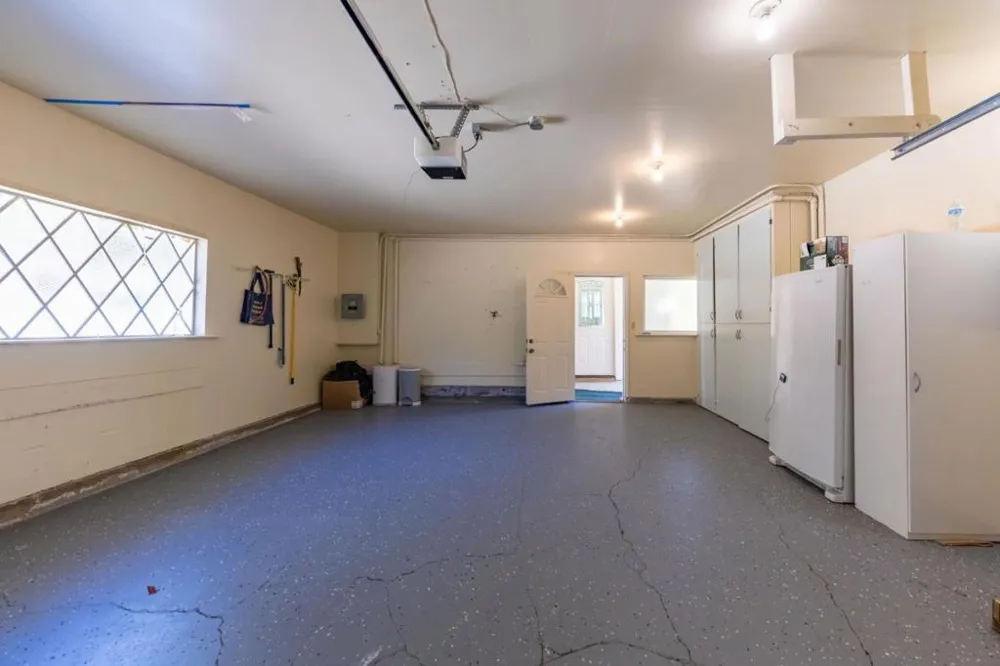 1548 Kingswood Drive Hillsborough, CA 94010
