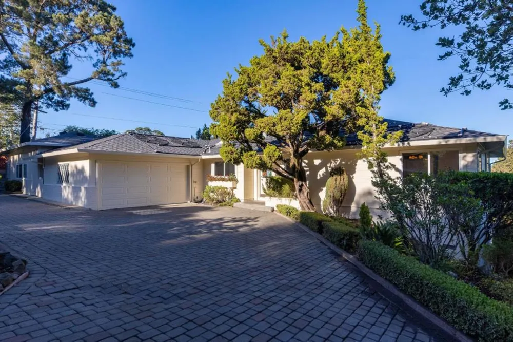 1548 Kingswood Drive Hillsborough, CA 94010