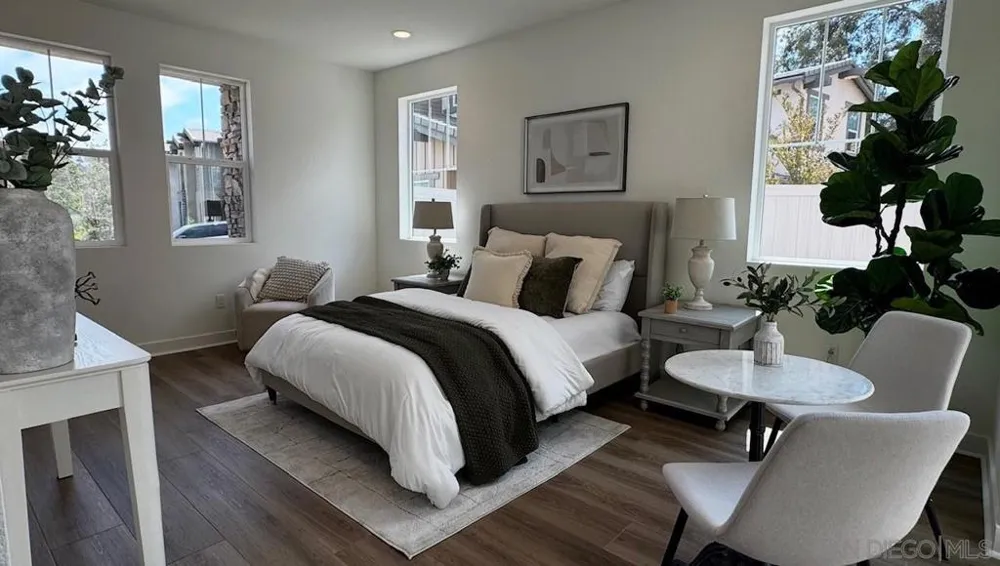 13780 Holly Oak Way Poway, CA 92064
