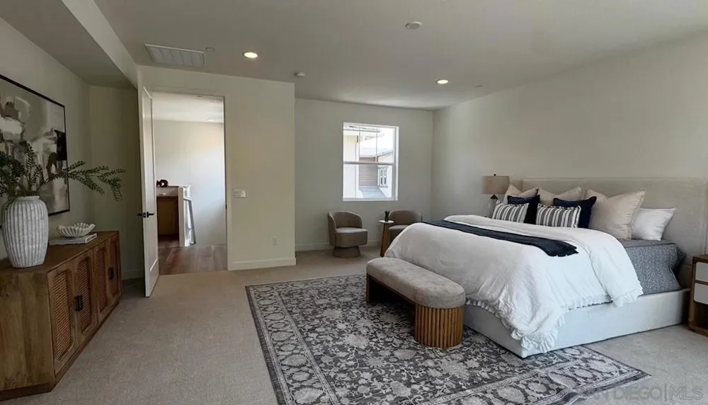 13780 Holly Oak Way Poway, CA 92064