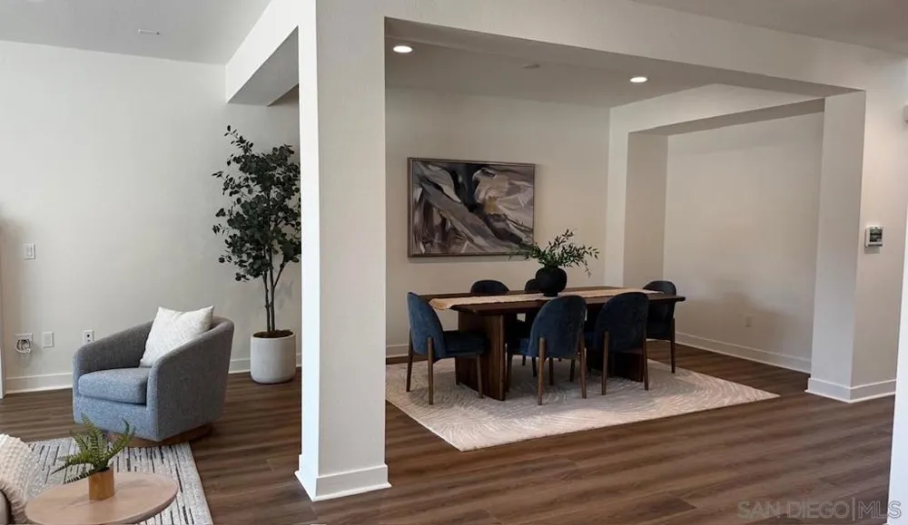 13780 Holly Oak Way Poway, CA 92064
