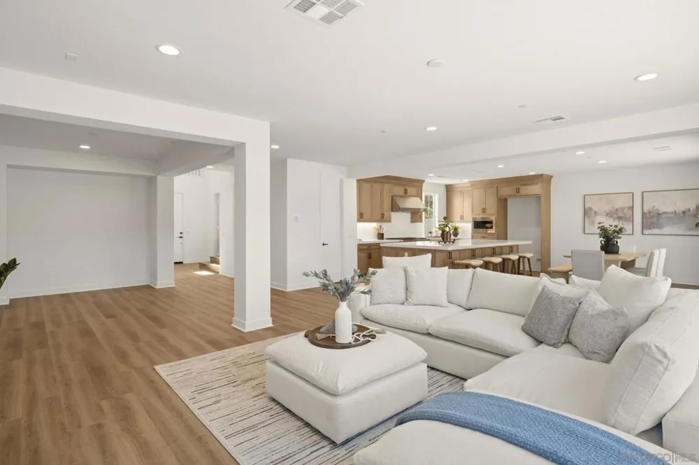 13780 Holly Oak Way Poway, CA 92064