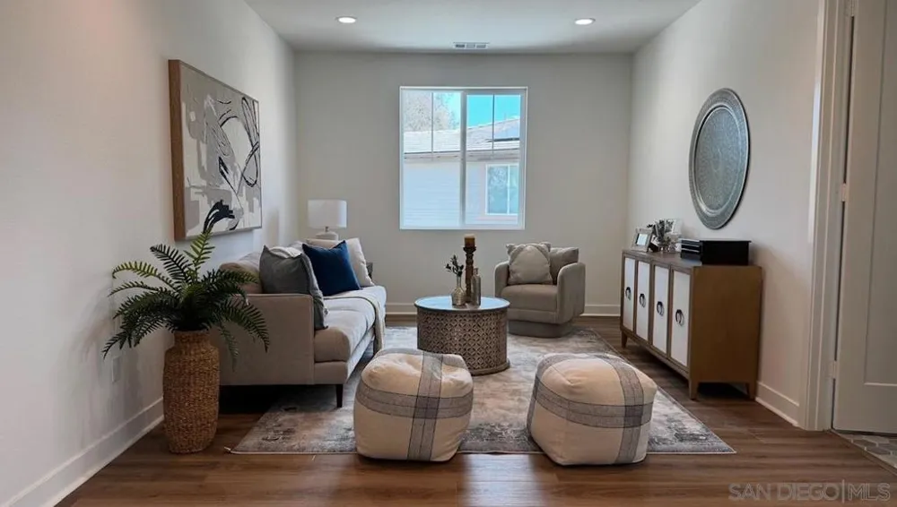 13780 Holly Oak Way Poway, CA 92064