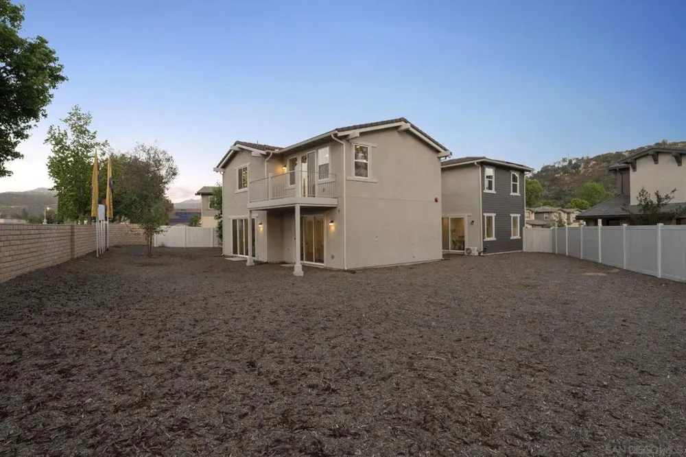 13780 Holly Oak Way Poway, CA 92064