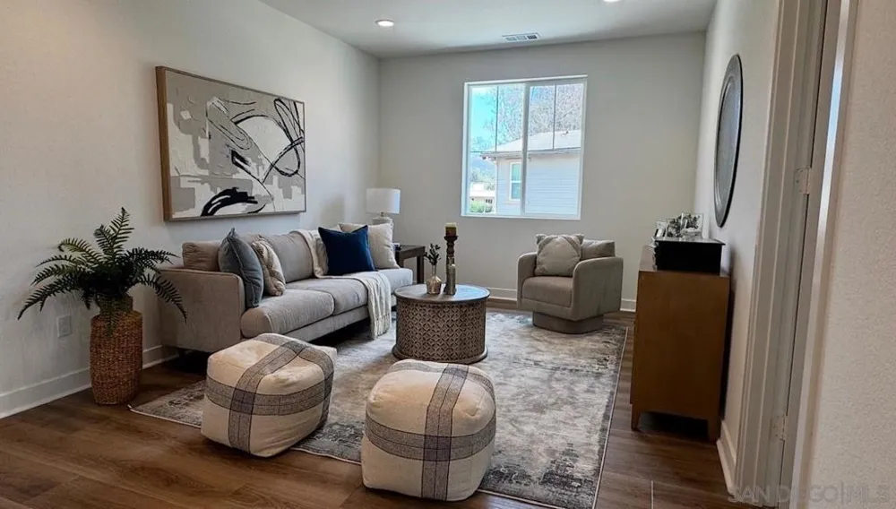 13780 Holly Oak Way Poway, CA 92064