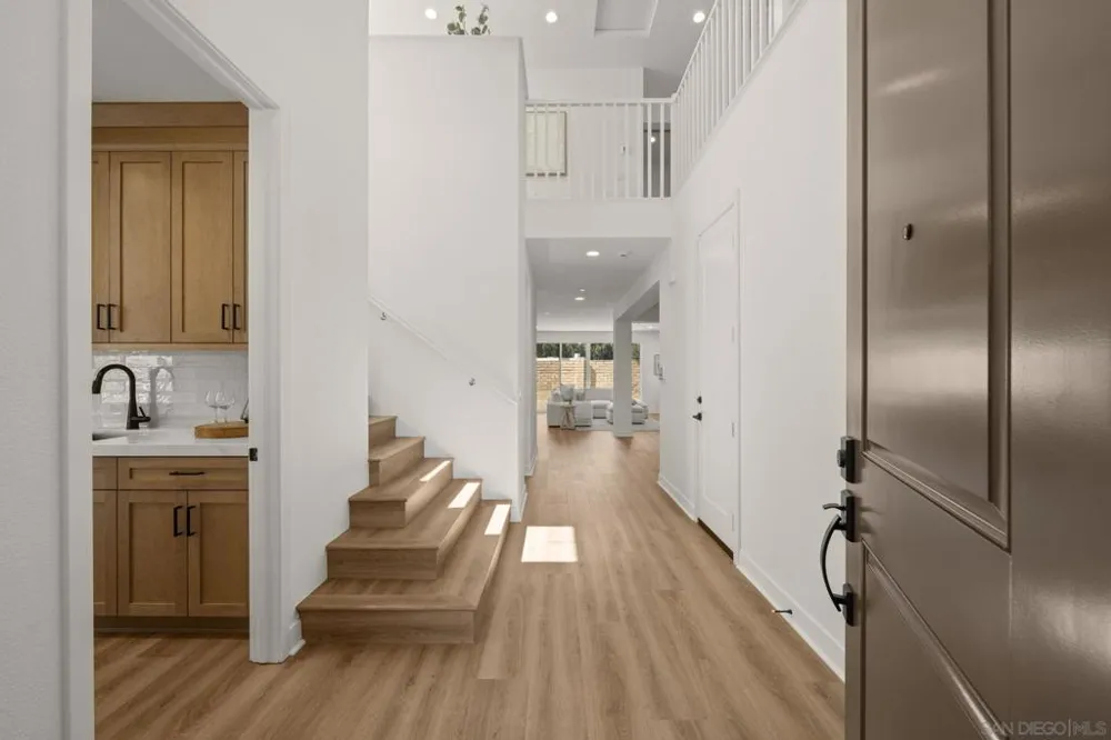 13780 Holly Oak Way Poway, CA 92064