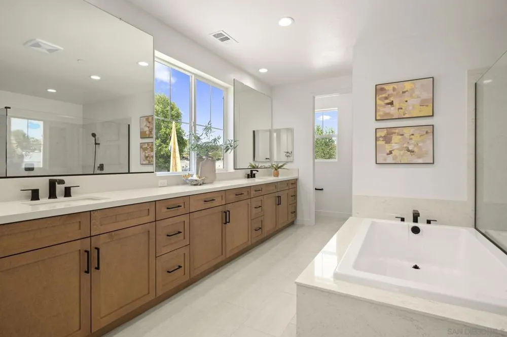13780 Holly Oak Way Poway, CA 92064
